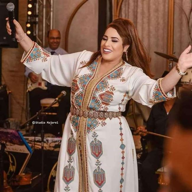 بعد انتظار 10 سنوات.. فنانة مغربية تربح معركة قضائية ضد فرقة بريطانية